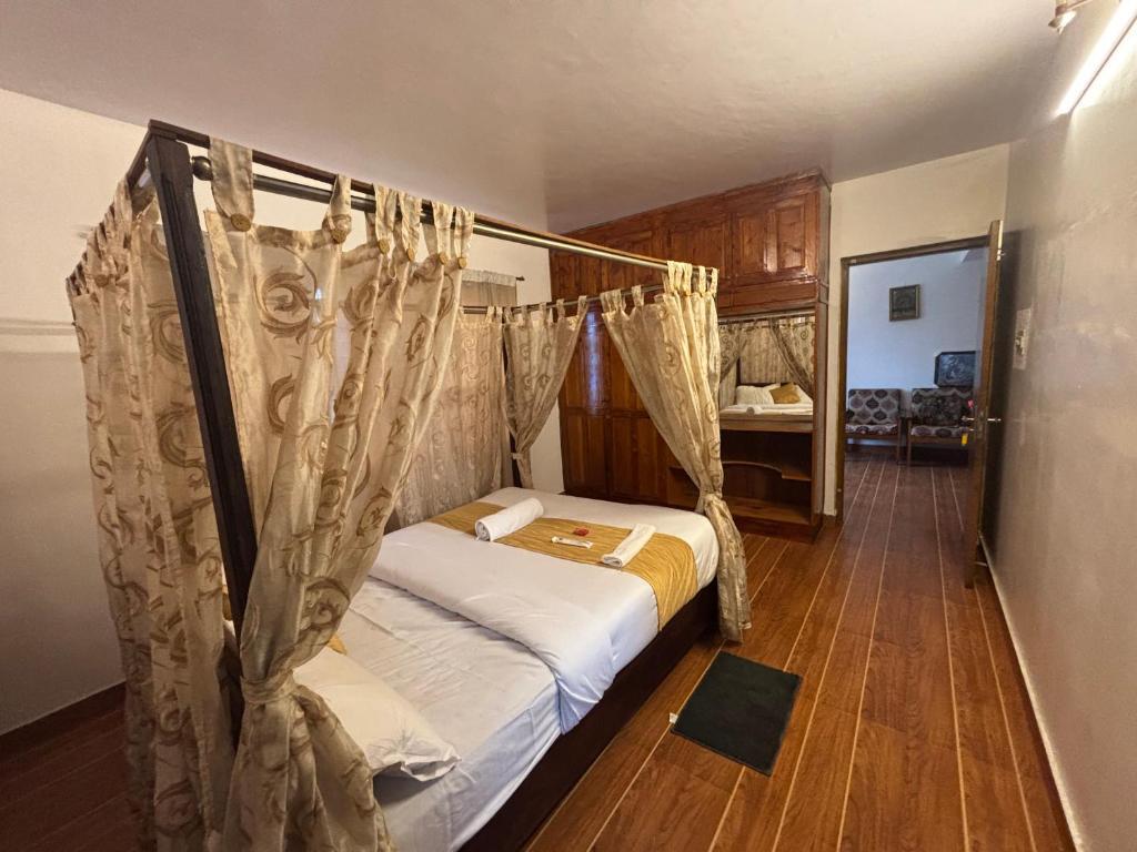 Ooty Pinewood Cottage